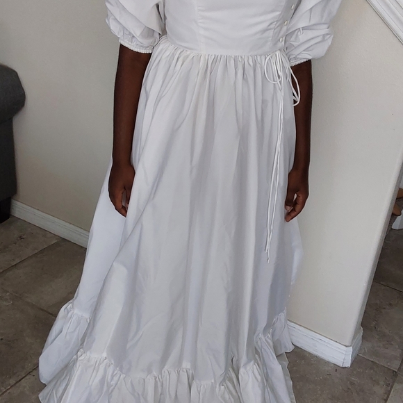 VINTAGE MIKE BENET FORMAL WHITE PUFFY SLEEVES DRESS - Picture 5 of 12